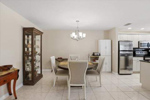 1172 S Drive Circle #B, Delray Beach FL - photo 10 of 22