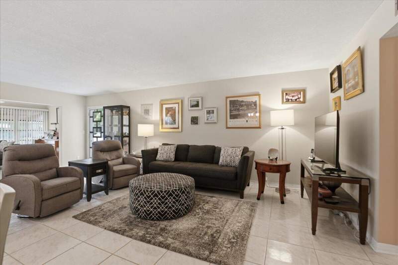 1 bedroom Villa at 1172 S Drive Circle #B, High Point Of Delray Sec 5 Condo, Delray Beach — photo 4