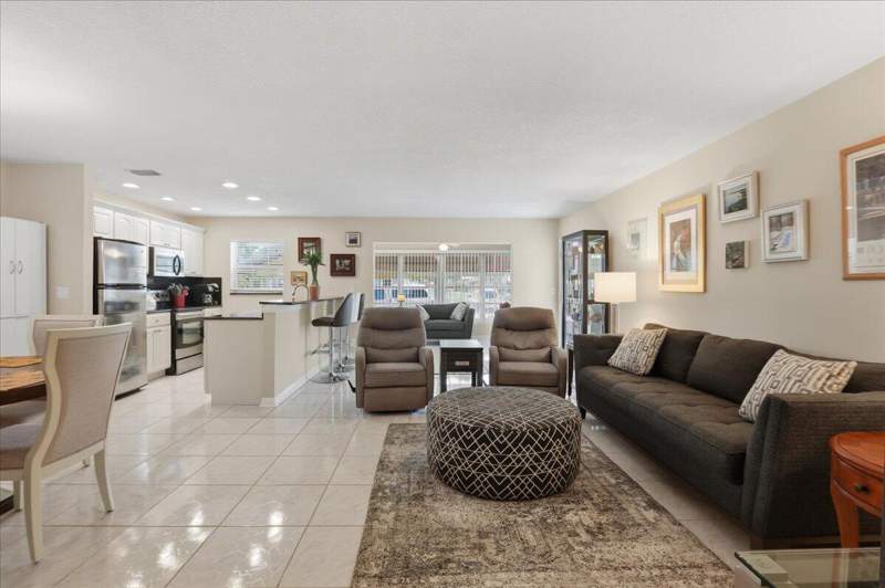 1 bedroom Villa at 1172 S Drive Circle #B, High Point Of Delray Sec 5 Condo, Delray Beach — photo 5