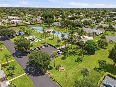 1172 S Drive Circle #B, Delray Beach FL - photo 21 of 22