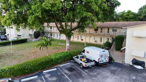 2621 Grant Street #10A, Hollywood FL - photo 14 of 14