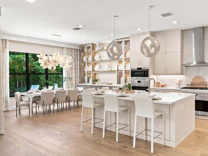 4 bedroom Single Family Residence at 415 43rd Street, North Palm Beach Pl No 1 Blks 8-12 Repl, West Palm Beach — photo 5