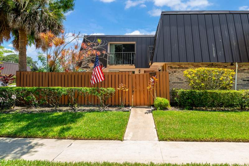 2 bedroom Townhouse at 5684 SE Windsong Lane, Emerald Lakes, Stuart — photo 3
