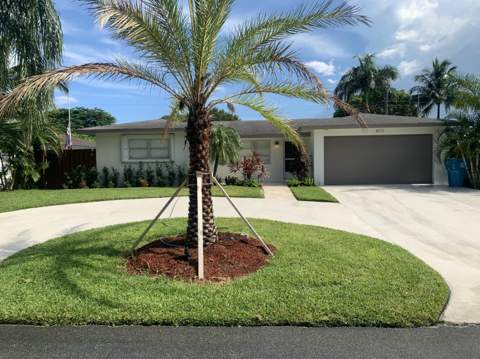 1072 SW 25th Avenue, Boynton Beach FL - photo 9 of 11