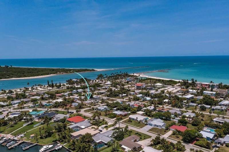3 bedroom Single Family Residence at 1706 St Lucie Court, Fort Pierce Subdivision, Fort Pierce — photo 2
