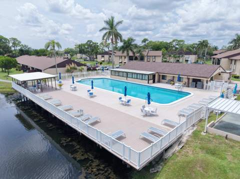 407 Pine Glen Lane #B-1, Greenacres FL - photo 22 of 24