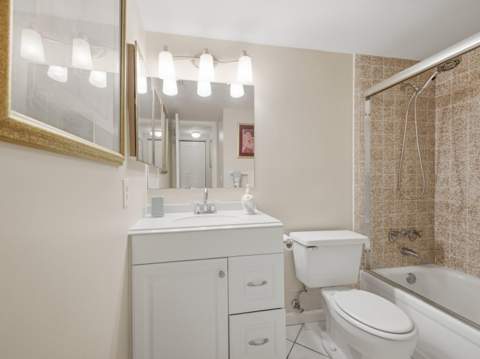 407 Pine Glen Lane #B-1, Greenacres FL - photo 17 of 24