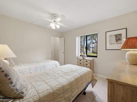 407 Pine Glen Lane #B-1, Greenacres FL - photo 15 of 24