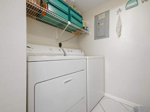 407 Pine Glen Lane #B-1, Greenacres FL - photo 11 of 24