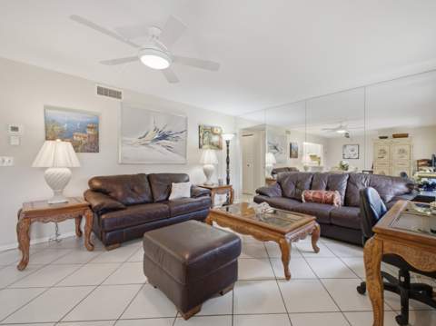 407 Pine Glen Lane #B-1, Greenacres FL - photo 6 of 24