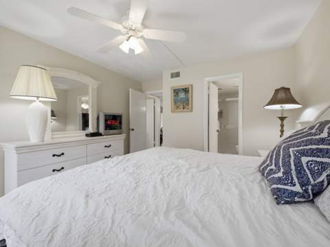 407 Pine Glen Lane #B-1, Greenacres FL - photo 13 of 24