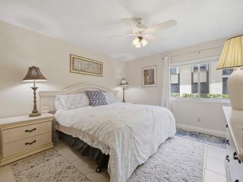 407 Pine Glen Lane #B-1, Greenacres FL - photo 12 of 24
