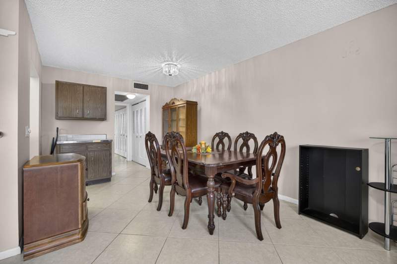 1 bedroom Condominium at 456 Southampton C, Southampton Condo A,B,C, West Palm Beach — photo 4