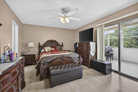 456 Southampton C, West Palm Beach FL - photo 10 of 38