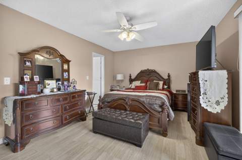 456 Southampton C, West Palm Beach FL - photo 11 of 38