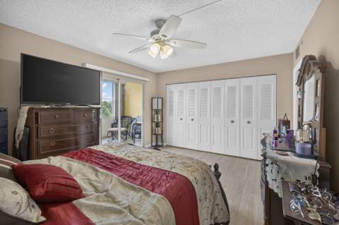456 Southampton C, West Palm Beach FL - photo 12 of 38