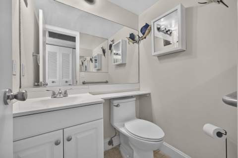 456 Southampton C, West Palm Beach FL - photo 9 of 38