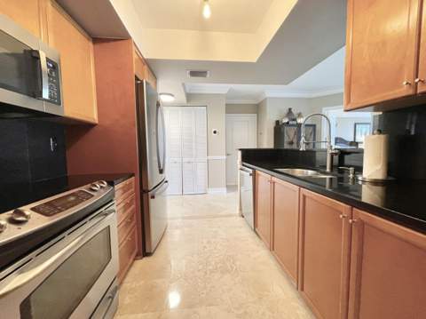 99 SE Mizner Boulevard #311, Boca Raton FL - photo 13 of 32