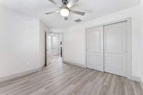 430 Lucky Lane, Delray Beach FL - photo 6 of 35