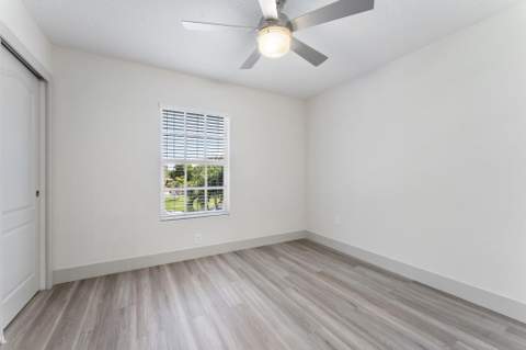 430 Lucky Lane, Delray Beach FL - photo 7 of 35
