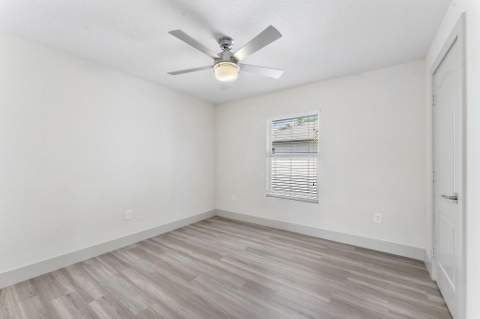 430 Lucky Lane, Delray Beach FL - photo 11 of 35