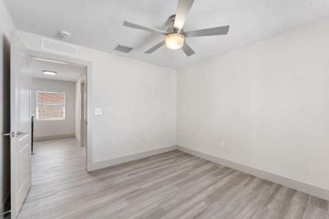430 Lucky Lane, Delray Beach FL - photo 12 of 35