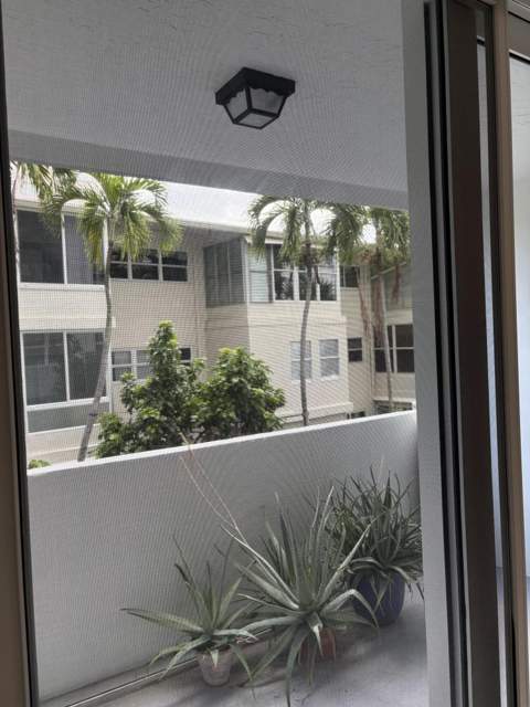 3113 S Ocean Drive #209, Hallandale Beach FL - photo 9 of 27