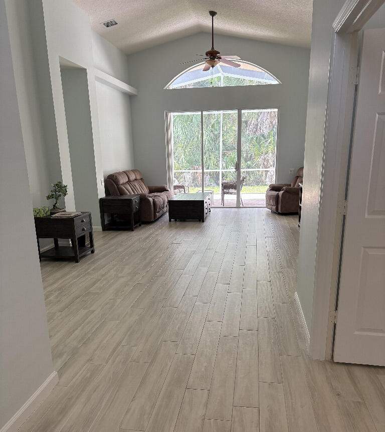 3 bedroom Single Family Residence at 172 NW Lawton Road, Cascades At St Lucie , Port St. Lucie — photo 2