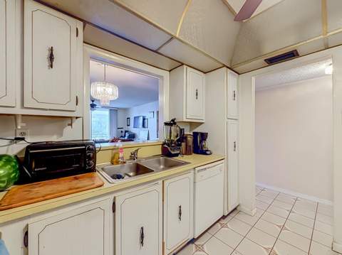 410 NW 68th Avenue #301, Plantation FL - photo 15 of 57