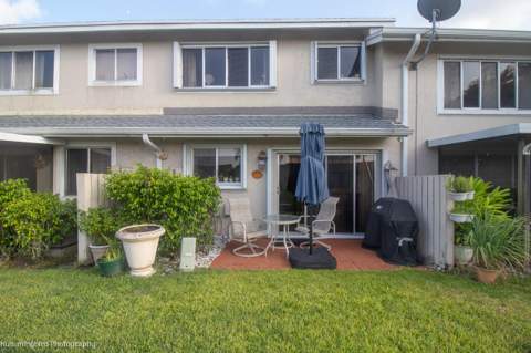 2047 Discovery Circle, Deerfield Beach FL - photo 20 of 26