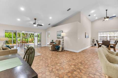 7943 Lake Sands Drive, Delray Beach FL - photo 17 of 40