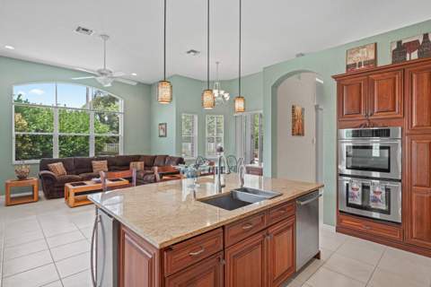 18648 Ocean Mist Drive, Boca Raton FL - photo 15 of 27