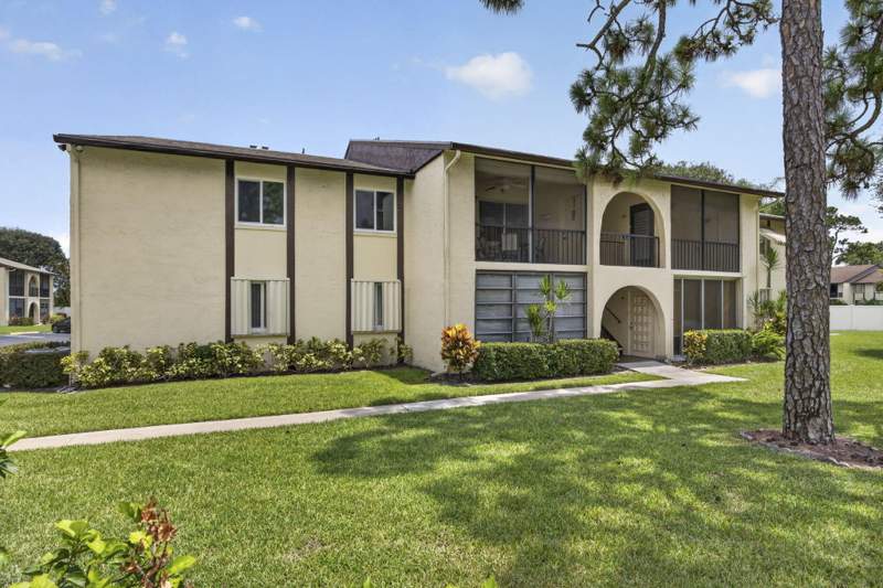 2 bedroom Condominium at 3625 La Aires Court #C-2, La Pinata Condo, Greenacres — photo 3