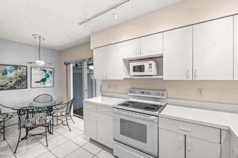7408 Lake Meadow Way #101, Boynton Beach FL - photo 13 of 54