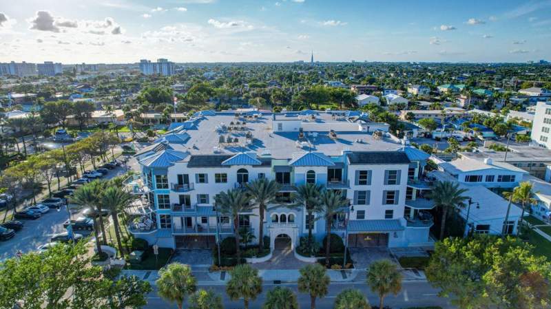 2 bedroom Condominium at 4511 El Mar Drive #210, Villas By The Sea 1 Condo, Lauderdale-By-The-Sea — photo 2