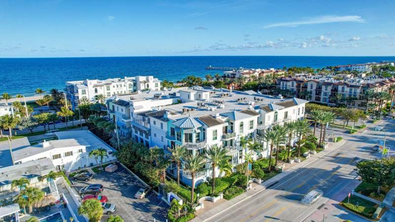 2 bedroom Condominium at 4511 El Mar Drive #210, Villas By The Sea 1 Condo, Lauderdale-By-The-Sea — photo 4