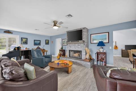 3247 SW Bessey Creek Trail, Palm City FL - photo 15 of 59