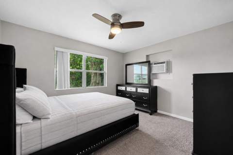 415 Fleming Avenue, Greenacres FL - photo 8 of 75
