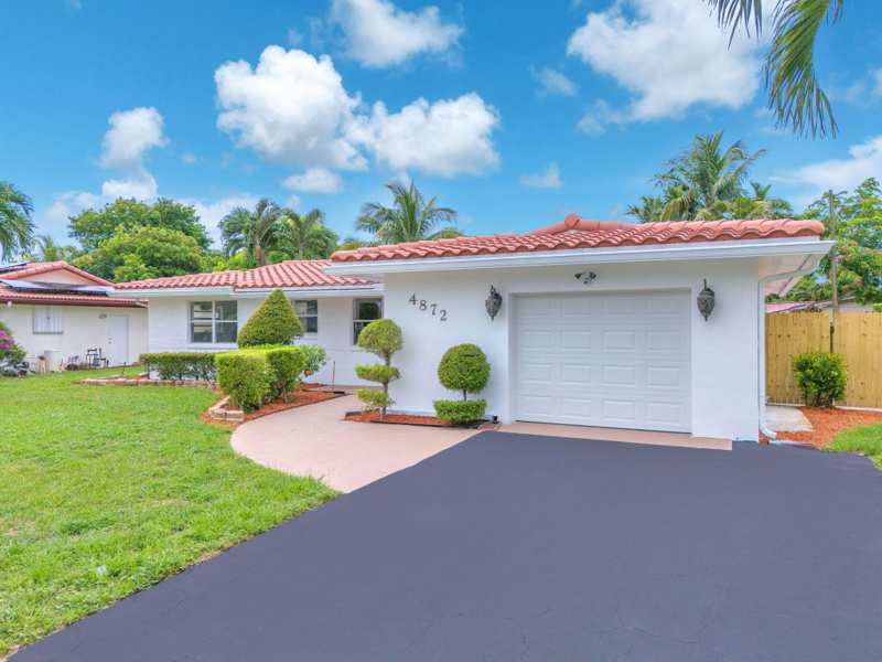 4 bedroom Single Family Residence at 4872 NW 6th Court, Breezeswept Park Estates, Plantation — photo 1