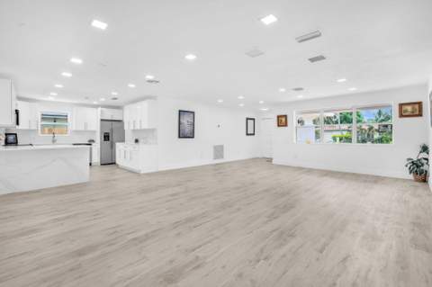 4872 NW 6th Court, Plantation FL - photo 8 of 44