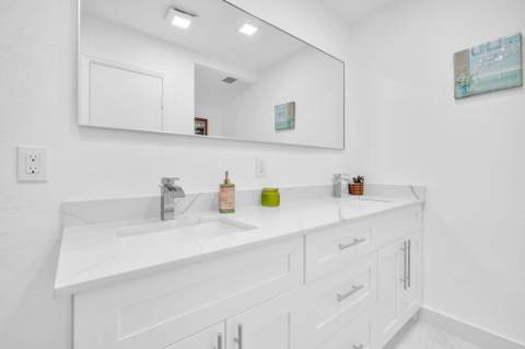 4872 NW 6th Court, Plantation FL - photo 17 of 44