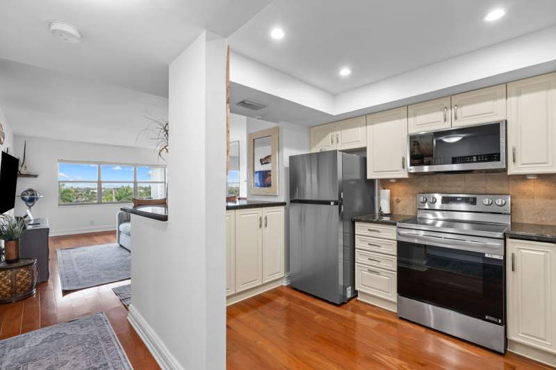 1 bedroom Condominium at 1839 Middle River Drive #501, Rivers Bend Condo, Fort Lauderdale — photo 5