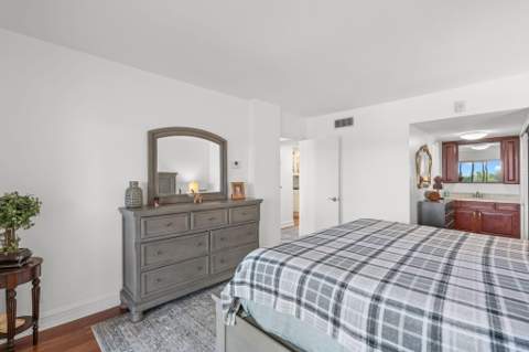 1839 Middle River Drive #501, Fort Lauderdale FL - photo 17 of 34