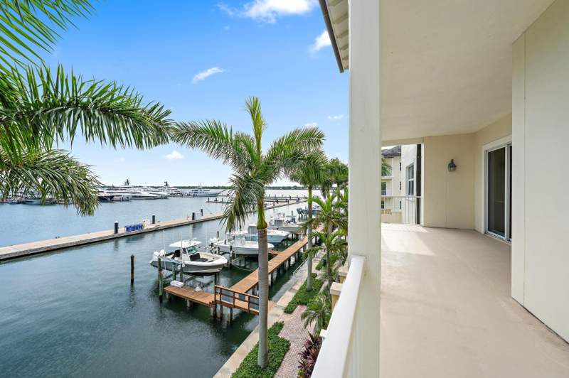 2 bedroom Condominium at 3920 N Flagler Drive #301, Flagler Landing Condo, West Palm Beach — photo 3