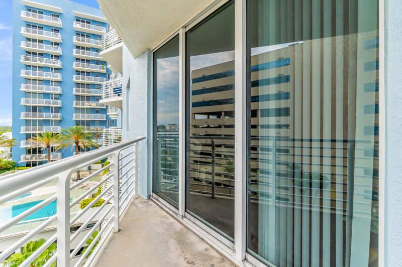 2 bedroom Condominium at 1551 N Flagler Drive #817, Slade Condo, West Palm Beach — photo 2