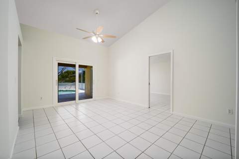 649 NE Horizon Lane, Port St. Lucie FL - photo 6 of 31