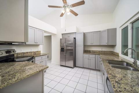649 NE Horizon Lane, Port St. Lucie FL - photo 11 of 31