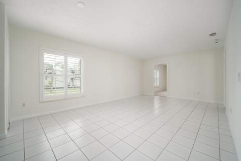 649 NE Horizon Lane, Port St. Lucie FL - photo 18 of 31