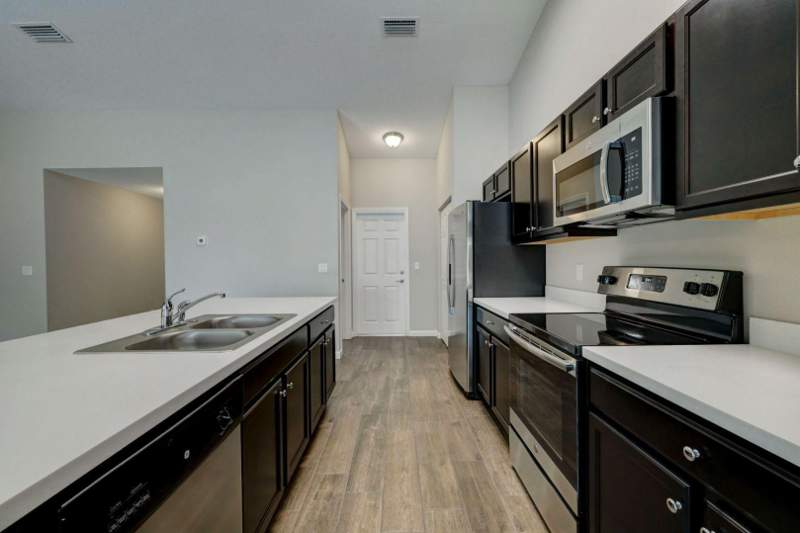 4 bedroom Single Family Residence at 1913 SW Swift Avenue, Port St Lucie Section 11, Port St. Lucie — photo 5