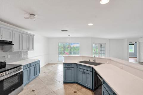 9352 Cascade Court, Boynton Beach FL - photo 8 of 65
